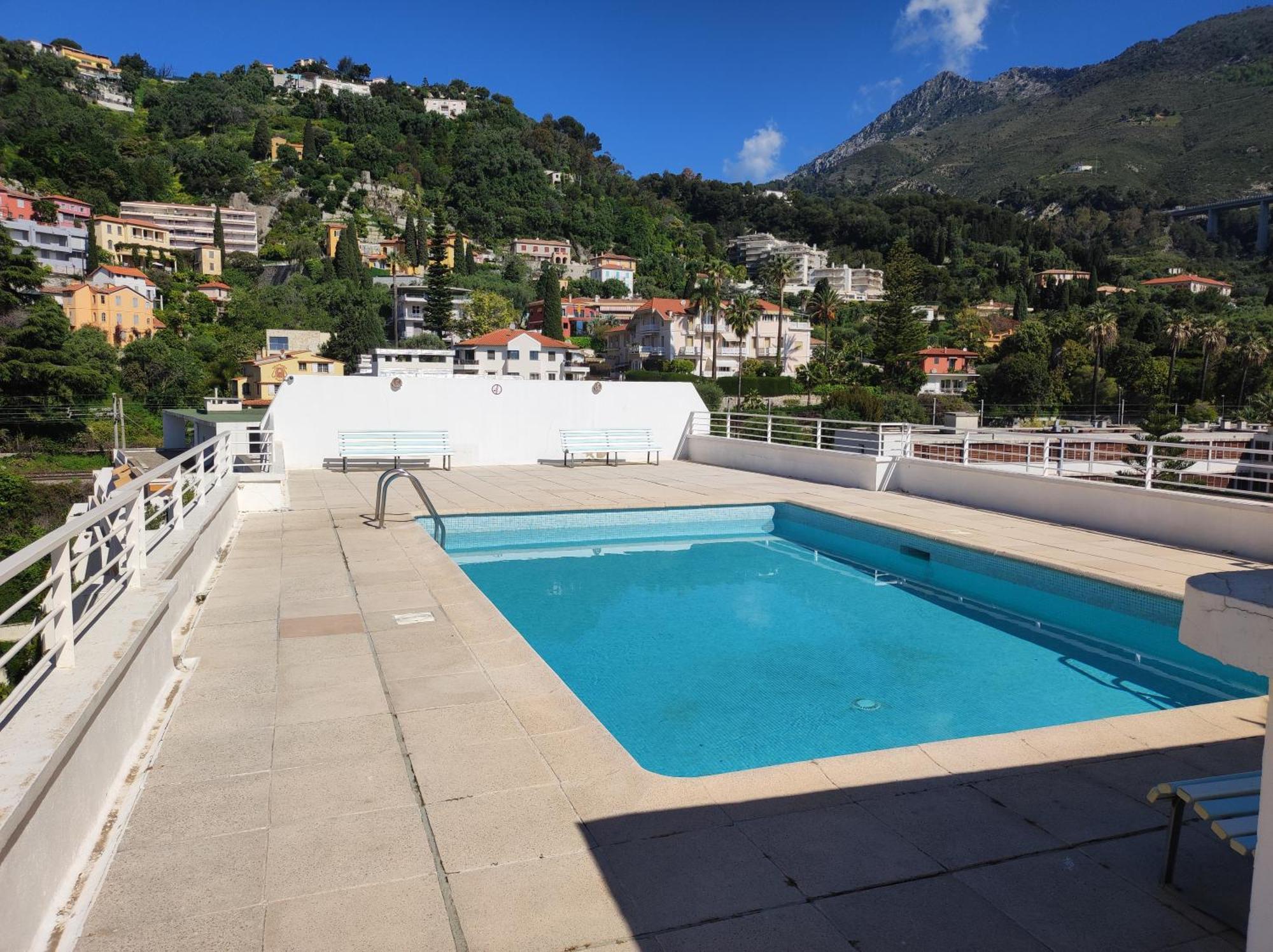 Roca Sea Menton